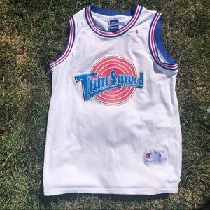 TUNESQUAD JORDAN CHAMPION JERSEY SIZE 44